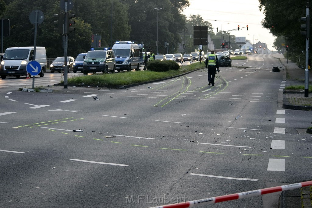 Schwerer VU Koeln Dellbrueck Bergisch Gladbacherstr Herler Ring P086.JPG - Miklos Laubert